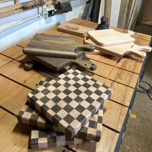Taglieri classici in legno massello